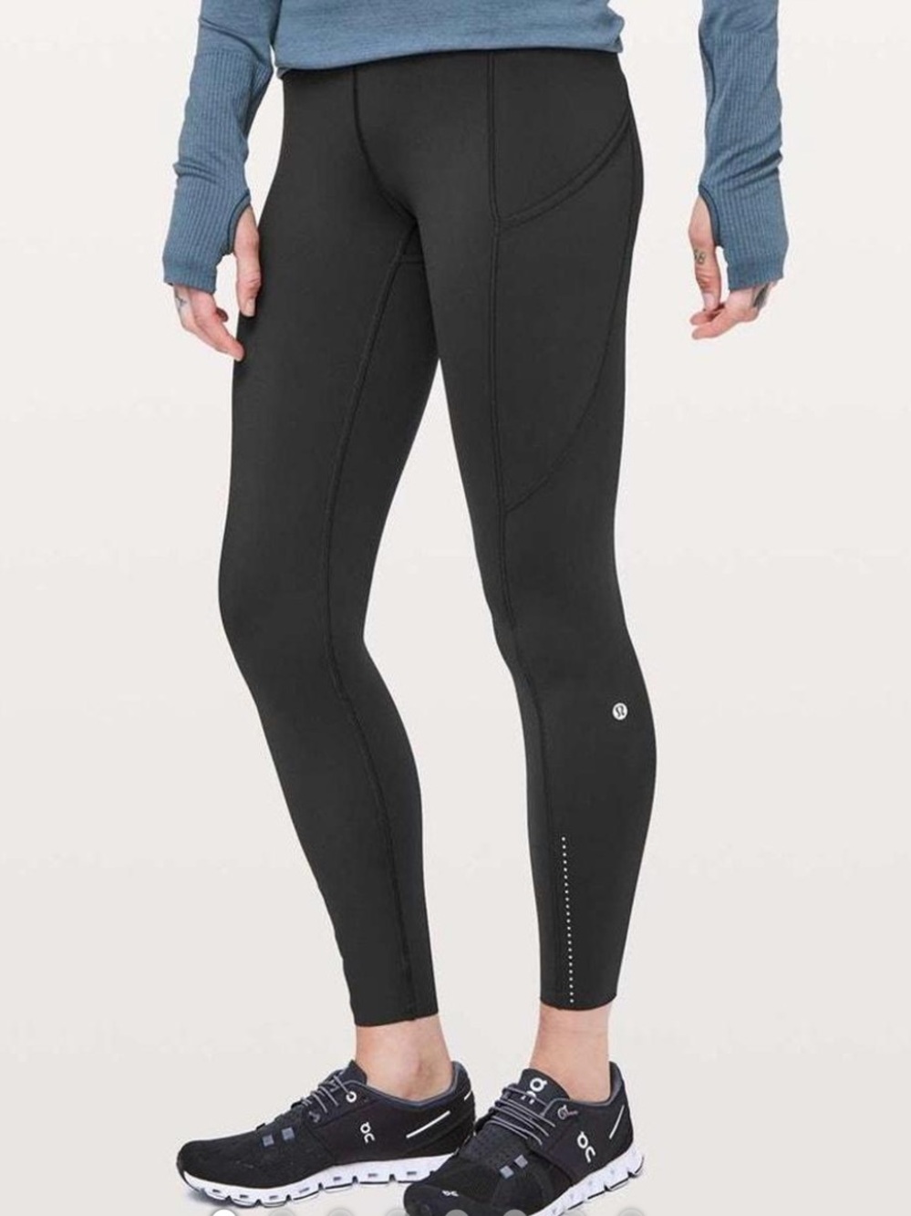 lululemon athletica Black women legging 7/8 with Reflective Dots